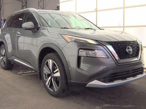 Used 2022 Nissan Rogue SL w/ SL Premium Package AWD/4WD image 2