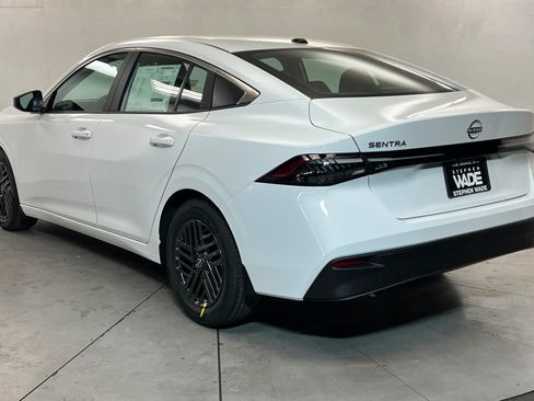 New 2026 Nissan Sentra SV FWD image 3