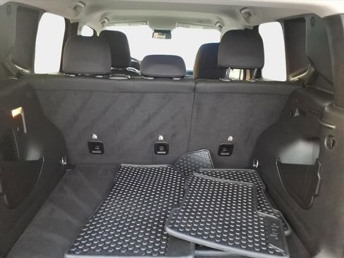 Used 2023 Jeep Renegade Trailhawk image 13