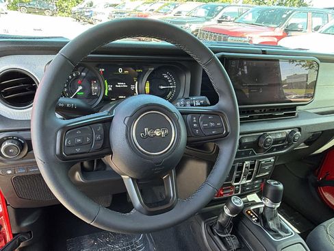 Used 2025 Jeep Wrangler Unlimited Sport S 4xe AWD/4WD image 25