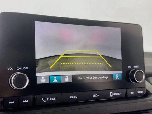 Used 2023 Honda Accord EX image 10