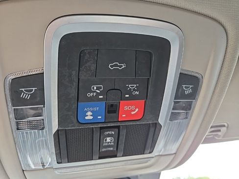 Used 2022 RAM 1500 Laramie image 79