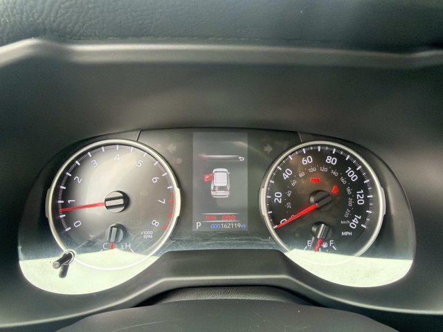 Used 2021 Toyota RAV4 LE AWD/4WD image 25