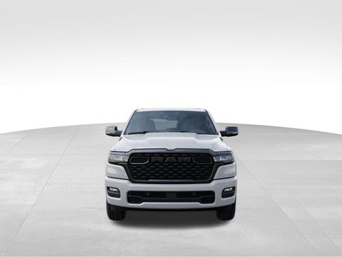 New 2026 RAM 1500 4x4 Crew Cab image 7