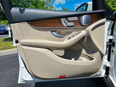 Certified 2020 Mercedes-Benz GLC 300 4MATIC image 20