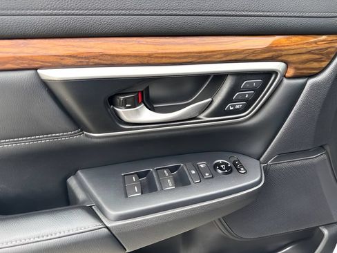 Used 2019 Honda CR-V EX-L image 17