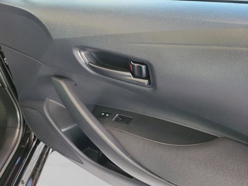 Certified 2025 Toyota Corolla LE image 13