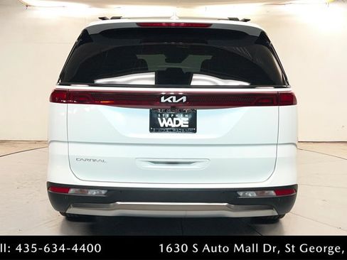 Used 2024 Kia Carnival SX FWD image 4