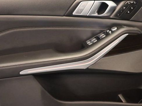 Used 2020 BMW X7 xDrive40i w/ Premium Package image 9