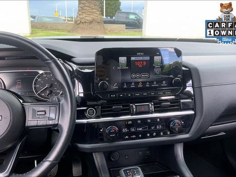 Used 2023 Nissan Pathfinder SL w/ SL Premium Package image 6