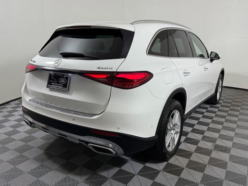 Used 2023 Mercedes-Benz GLC 300 4MATIC image 8