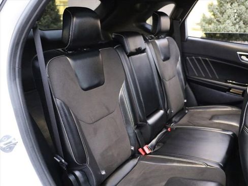 Used 2019 Ford Edge ST w/ Equipment Group 401A image 13