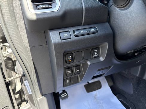 Used 2023 Nissan Frontier SV w/ SV Convenience Package AWD/4WD image 25