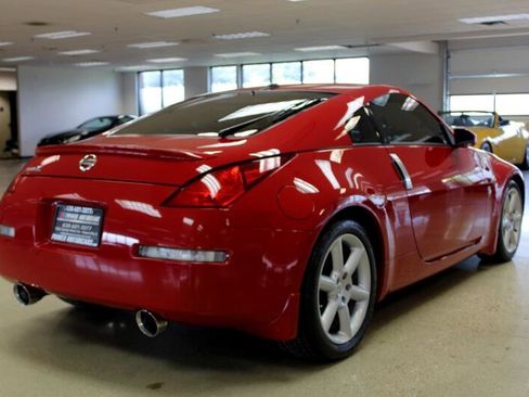 Used 2004 Nissan 350Z Touring w/ Cargo Convenience Pkg image 4