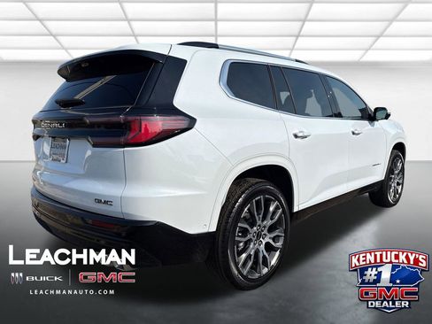 New 2026 GMC Acadia Denali Ultimate w/ LPO, Floor Liner Package AWD/4WD image 3