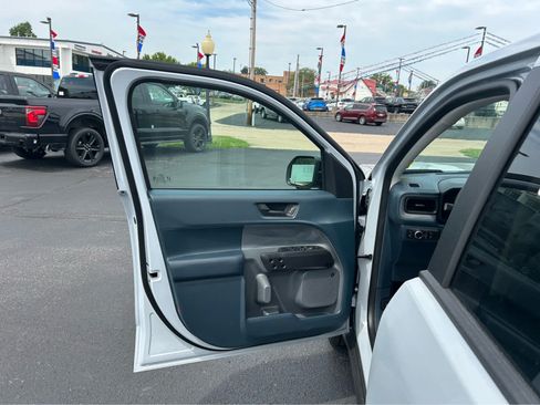 New 2026 Ford Maverick Lariat w/ Black Appearance Package AWD/4WD image 17