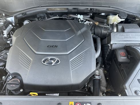 Used 2025 Hyundai Palisade Calligraphy image 10