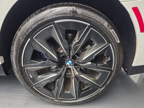 Used 2023 BMW 740i w/ Parking Assistance Package RWD image 18