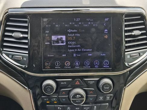 Used 2019 Jeep Grand Cherokee Limited RWD image 13