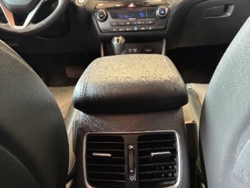 Used 2016 Hyundai Tucson Limited FWD image 26