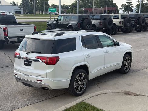 Used 2017 GMC Acadia Denali w/ Technology Package AWD/4WD image 6