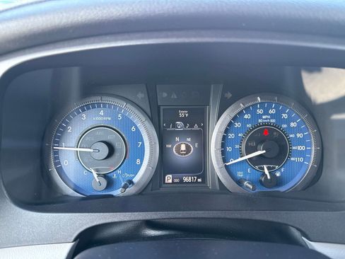 Used 2016 Toyota Sienna XLE w/ XLE Navigation Package AWD/4WD image 17
