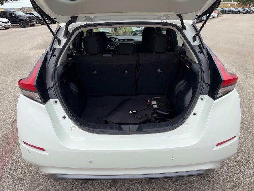 Used 2025 Nissan Leaf S FWD image 29