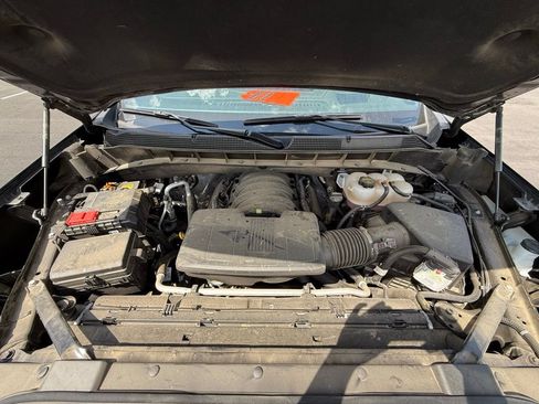Used 2025 Chevrolet Silverado 1500 High Country w/ Technology Package AWD/4WD image 32