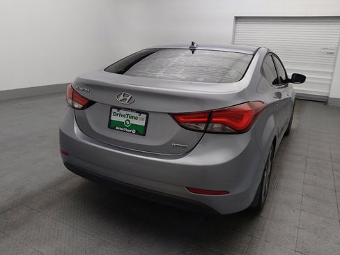 Used 2015 Hyundai Elantra Limited w/ Option Group 05 FWD image 7