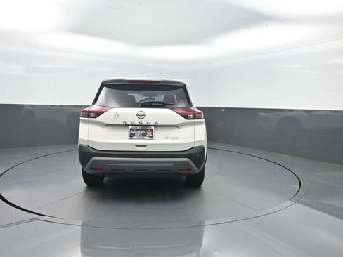 Used 2023 Nissan Rogue SV AWD/4WD image 8