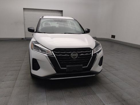 Used 2021 Nissan Kicks S FWD image 14