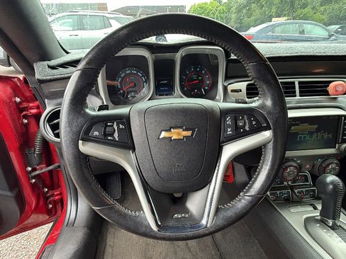 Used 2014 Chevrolet Camaro SS RWD image 15