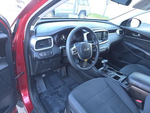 Used 2019 Kia Sorento LX image 23
