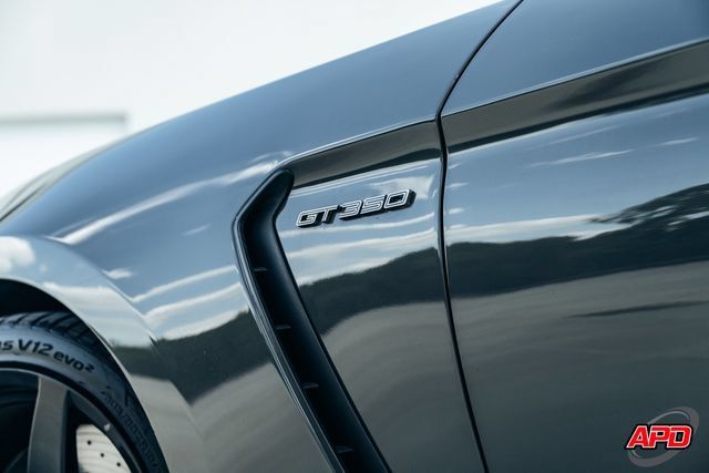 Used 2018 Ford Mustang Shelby GT350 w/ Convenience Package RWD image 31