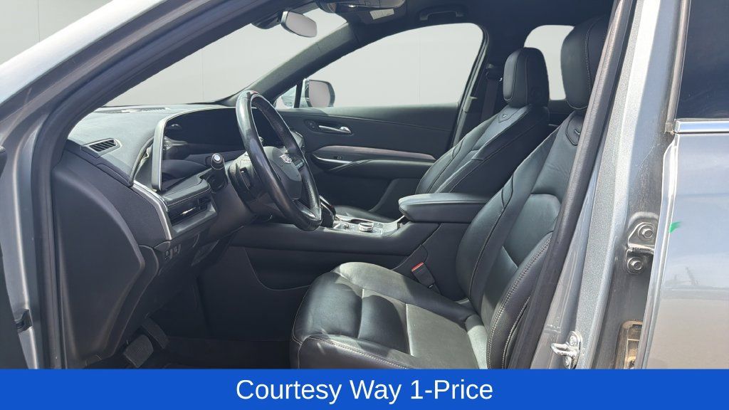 Used 2024 Cadillac XT4 Premium Luxury FWD image 12