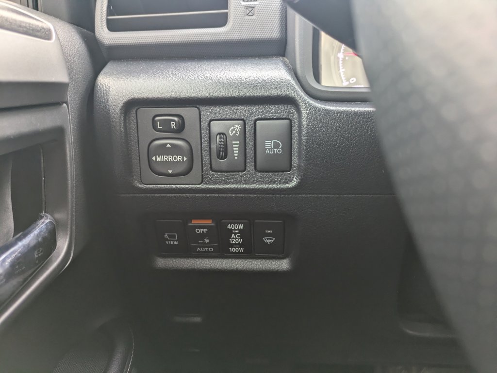 Used 2022 Toyota 4Runner Limited AWD/4WD image 26