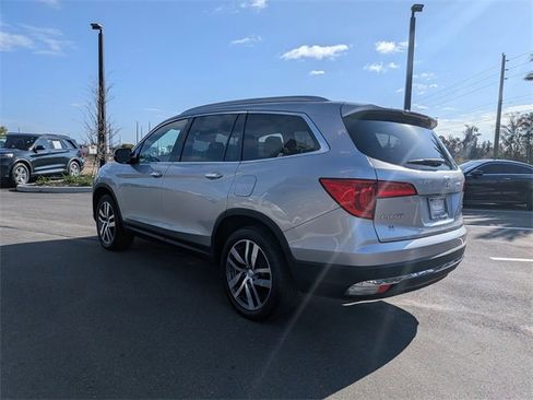 Used 2016 Honda Pilot Touring image 5