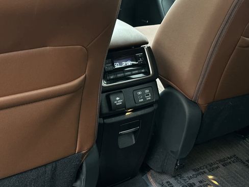 Used 2023 Subaru Ascent Touring image 14