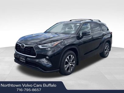 Used 2021 Toyota Highlander XLE
