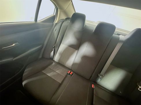 Used 2023 Nissan Sentra SV image 12