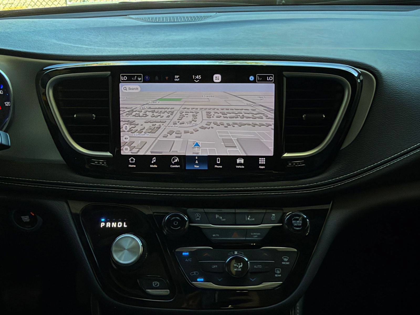 Used 2025 Chrysler Pacifica Limited FWD image 19