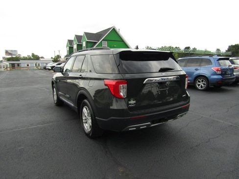 Used 2023 Ford Explorer XLT w/ Equipment Group 202A AWD/4WD image 5