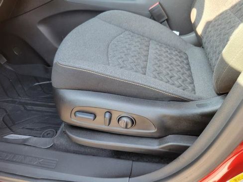 Used 2024 Chevrolet Equinox LT AWD/4WD image 9