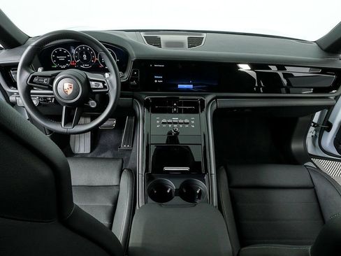 New 2026 Porsche Panamera RWD image 19