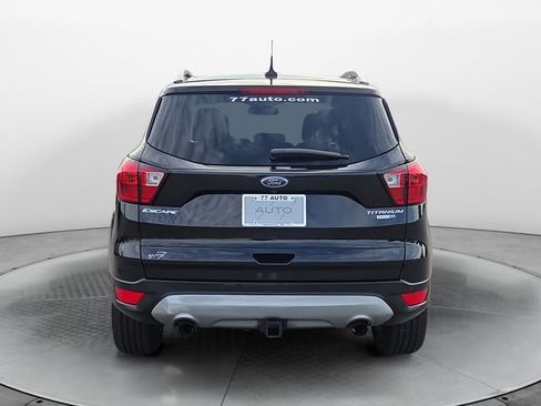 Used 2019 Ford Escape Titanium AWD/4WD image 4