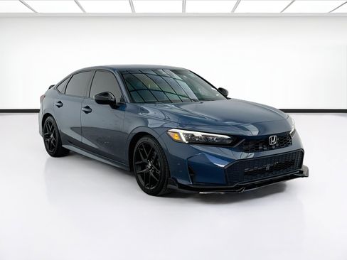 Used 2025 Honda Civic Sport image 3