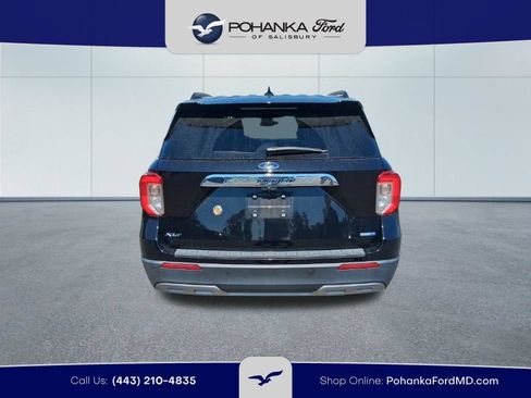 Used 2020 Ford Explorer XLT w/ Equipment Group 202A AWD/4WD image 6
