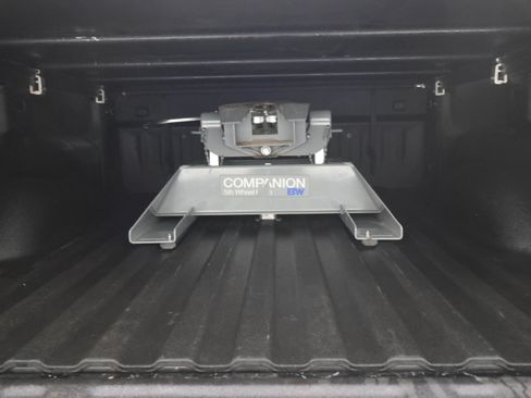 Used 2017 Chevrolet Silverado 2500 High Country w/ Duramax Plus Package AWD/4WD image 28