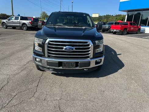 Used 2015 Ford F150 XLT w/ Equipment Group 302A Luxury AWD/4WD image 11