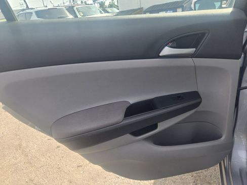 Used 2010 Honda Accord LX image 12